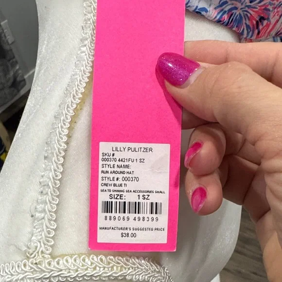 Lilly Pulitzer Run Around Hat - Picture 2 of 7